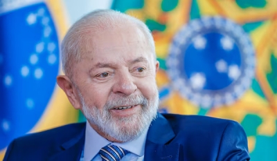 No Ceará, Lula sanciona política de hidrogênio e anuncia fundo de investimento para infraestrutura