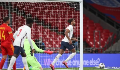 Rashford dá show, Inglaterra vence o País de Gales e assegura o primeiro lugar