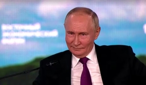 Em tom de provocação, Putin diz que apoia Kamala Harris para presidente dos EUA e cita sua &#039;risada contagiante&#039;