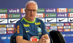 Dorival Júnior anuncia Abner e Igor Jesus como titulares na Seleção contra o Chile