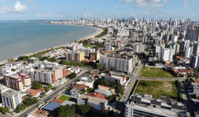 Hospedagens no Litoral paraibano durante o verão podem custar R$ 5 mil por noite