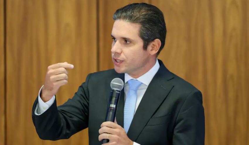 Motta diz que pedido de CPI do Master vai ter tratamento regimental