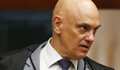 Moraes manda soltar quatro presos por suspeita de fraude em cartões de vacina ligados a Bolsonaro