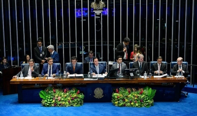 Sessão solene do Congresso celebra os 130 anos do Tribunal de Contas da União