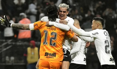 Corinthians vira, elimina Atlético-MG nos pênaltis e avança na Copa do Brasil