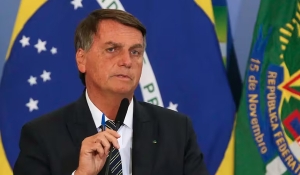 Ministro dá cinco dias para a PF concluir investigação contra Bolsonaro por ataques às urnas