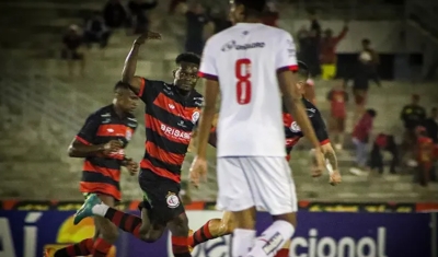 Campinense vence o Vitória em despedida melancólica dos dois times no Nordestão