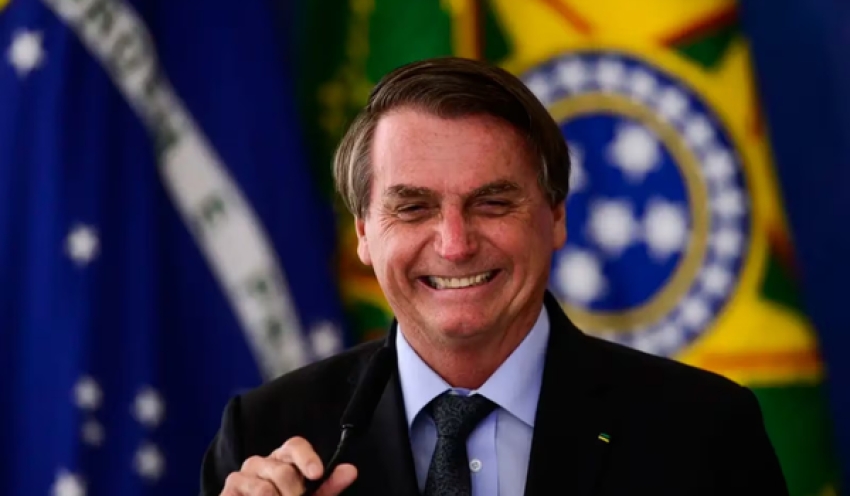 Após ter perfil hackeado no X, Bolsonaro diz que recuperou conta