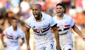 São Paulo vence no sufoco, avança às quartas de final e rebaixa o Ituano