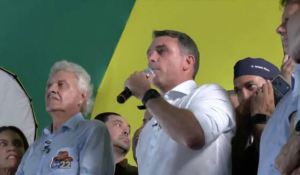 Flávio diz que fala sobre 'mudar a Constituição' se refere a maioridade penal e reforma no STF