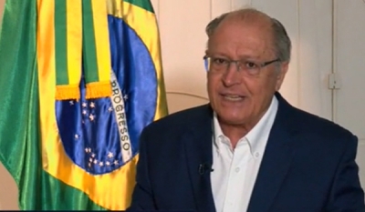 Alckmin nega crise com Congresso e diz que Lula não deve vetar taxa da blusinha