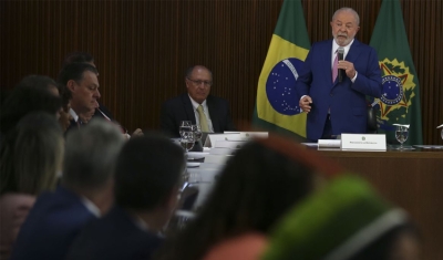 Lula defende crescimento com responsabilidade e seguridade social