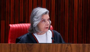 Ministra Cármen Lúcia é eleita para mais um biênio como titular do TSE