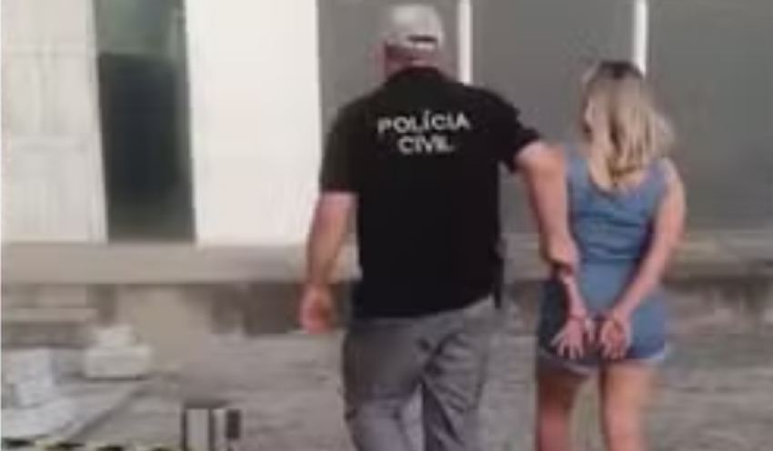 Mulher de 45 anos é presa suspeita de tentar matar namorado adolescente, em Campina Grande