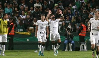 Coritiba empata com o Corinthians e vê chance de vaga na Sula diminuir