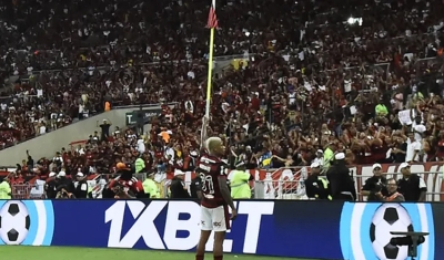 Em jogo de golaços e polêmica, Flamengo vence o Santos no Maracanã