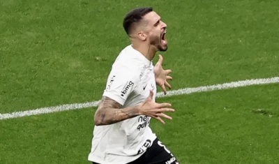 Renato Augusto dá show, e Corinthians vence São Paulo em ida da semifinal