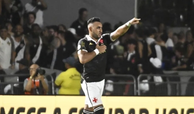 Com golaço de Payet nos acréscimos, Vasco vence o rebaixado América-MG e abre três pontos do Z-4