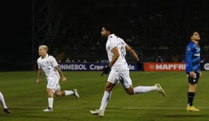 Classificado! Grêmio bate Huachipato no Chile e garante vagas nas oitavas da Libertadores