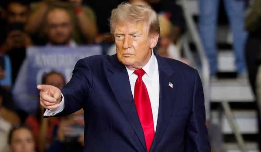 Governo Trump alega que Brasil interfere na economia dos EUA e prorroga por 1 ano de tarifa de 50%