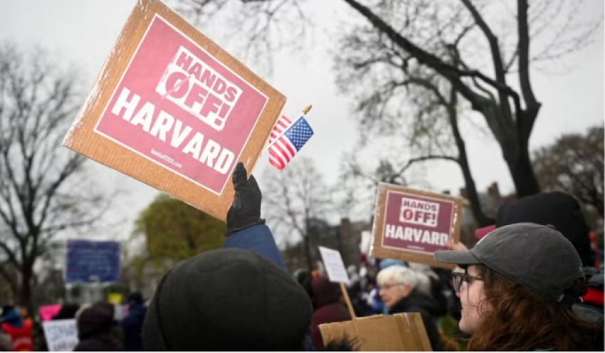 Harvard: Justiça dos EUA derruba proibição de governo Trump a alunos estrangeiros na universidade