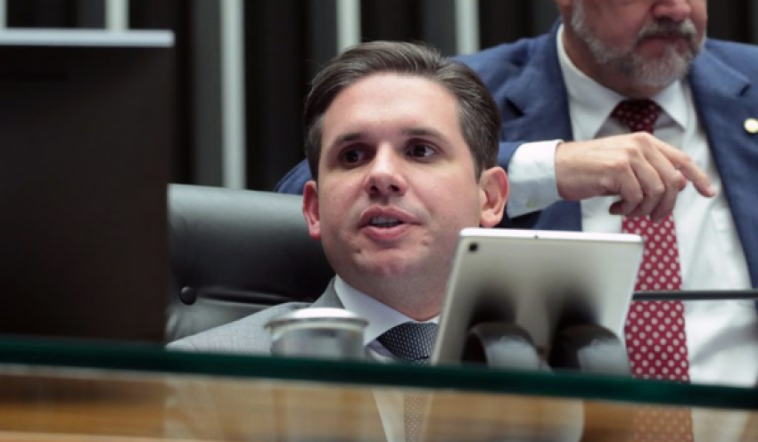 Aprovação de PEC que garante recursos para assistência social demonstra compromisso com os mais vulneráveis, diz Motta