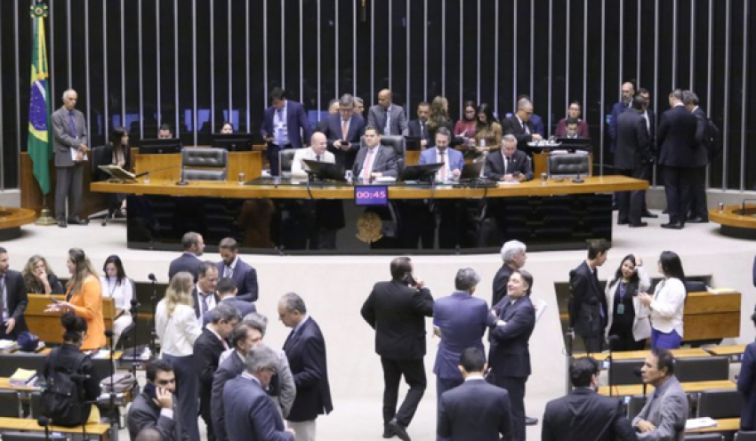 Congresso reúne-se nesta quinta-feira e pode decidir sobre veto de Lula ao PL da Dosimetria