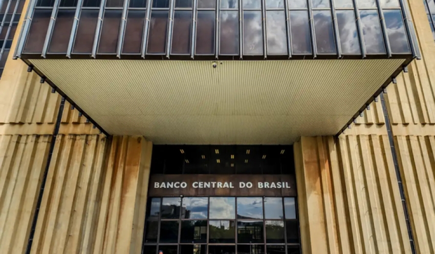 Mercado financeiro reduz previsão da inflação para 5,46%