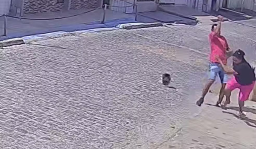 Homem é flagrado agredindo mulher com golpes de faca no Sertão da PB