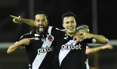 Time titular do Vasco estreia com pé direito no Carioca e vence a Portuguesa