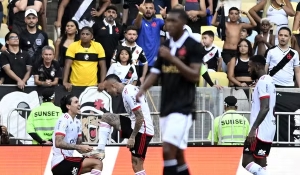 Flamengo atropela o Vasco e aplica a sua maior goleada na história do clássico