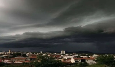 Inmet emite alerta de chuvas para 51 cidades da Paraíba