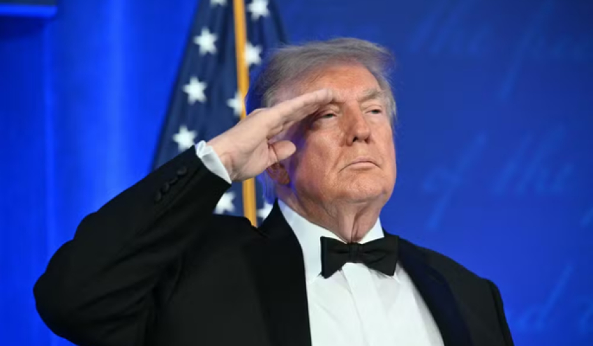 Trump diz que está pronto para ação militar 'mais forte' se negociação com Irã falhar