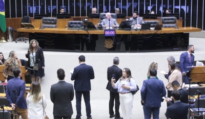 Câmara pode votar nesta terça-feira projetos sobre segurança pública