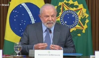 Lula pede que ministros não façam anúncios sem aval do Planalto e diz que propostas têm que ser &#039;do governo&#039;