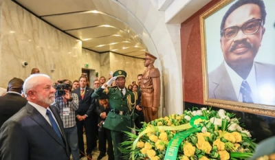 Lula recebe presidente de Angola no Palácio do Planalto