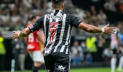 Galo goleia, garante primeira posição do grupo e seca rivais por melhor campanha