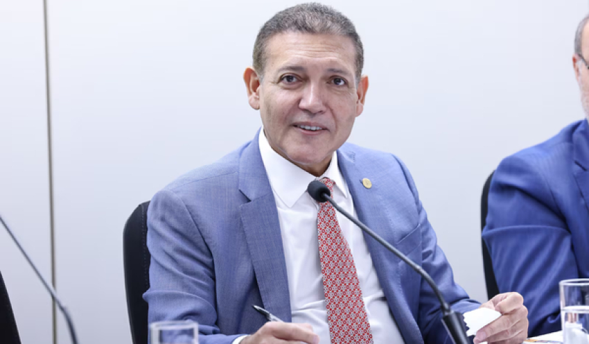 Nunes Marques suspende pesquisa que apontou queda de Flávio após áudios a Vorcaro