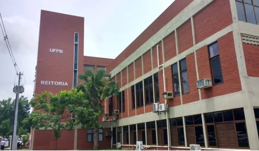 Inscrições em 1.250 vagas para cursos de graduação a distância da UFPB começam nesta segunda