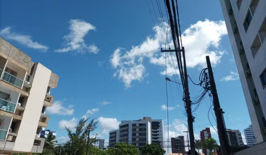 MPPB ajuíza ação contra a Energisa por fiação irregular em vias públicas de João Pessoa