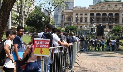 IBGE: taxa de desemprego fica em 8,5% no trimestre encerrado em abril