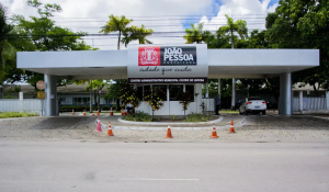 MP entra na Justiça contra Prefeitura de João Pessoa por excesso de contratações temporárias na Educação