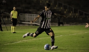 Thiago Santos marca no fim, e São José-RS arranca empate fora de casa contra o Botafogo-PB