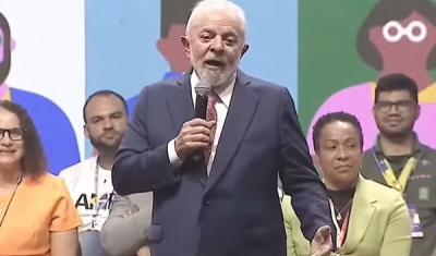 Lula exalta Dino e diz que está feliz com &#039;ministro comunista&#039; no STF