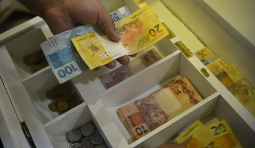 Portabilidade de consignado para CLT entre bancos começa a valer