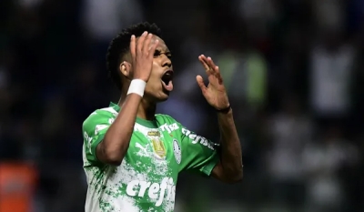 Palmeiras vence Vasco em noite com brilho de Estêvão no Brasileiro