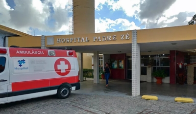 Dois homens são baleados em frente ao Hospital Padre Zé, em João Pessoa