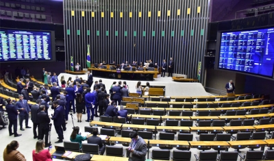 Líderes adiam sessão do Congresso por falta de acordo sobre vetos