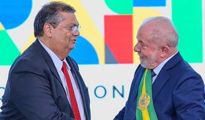 Lula e Dino se reúnem fora da agenda para tratar de indicações ao STF e à PGR