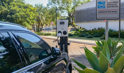 Imposto de Importação para carros elétricos será retomado em 2024